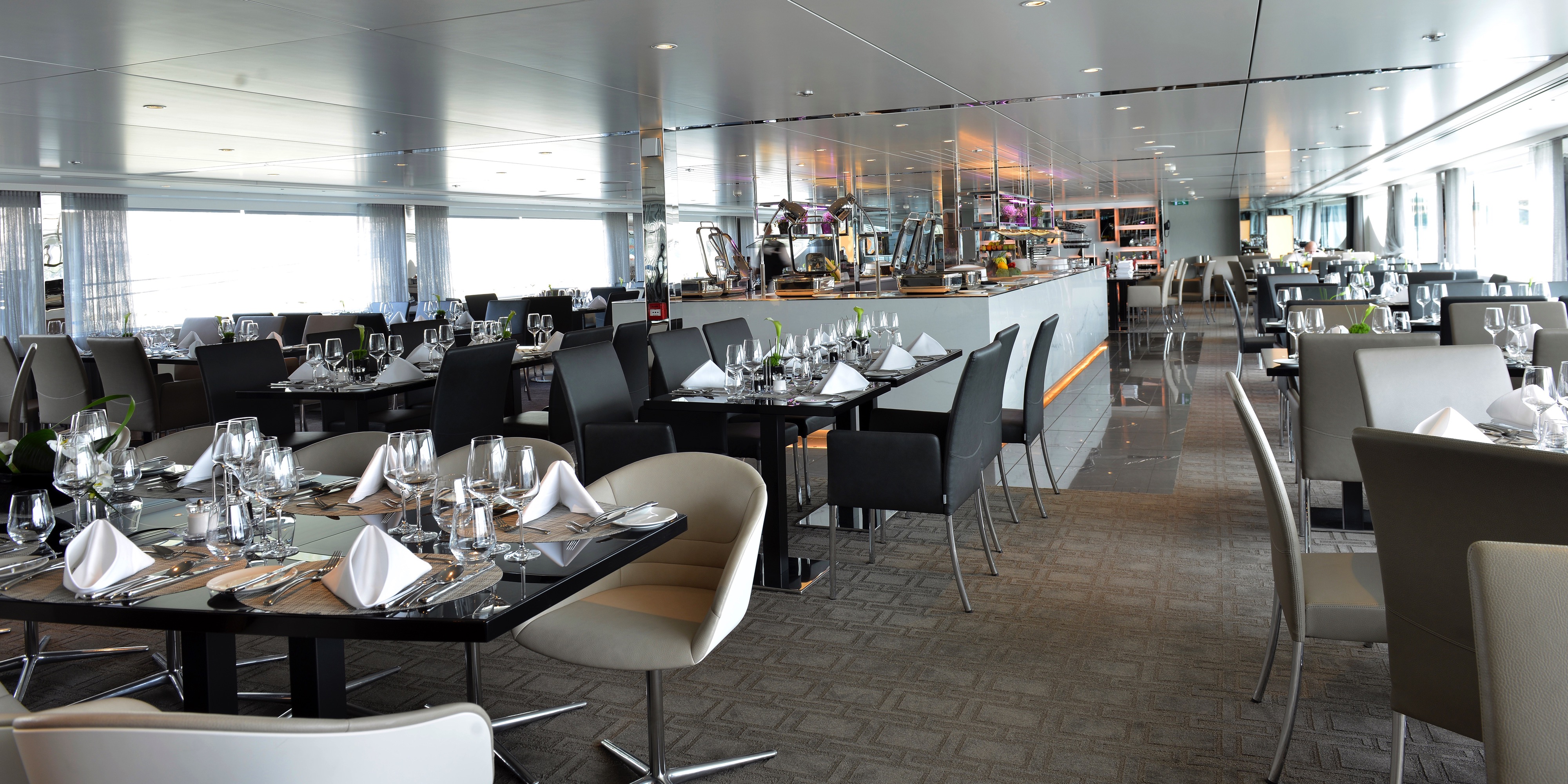 Scenic Luxury Cruises & Tours JASPER Crystal Dining 6